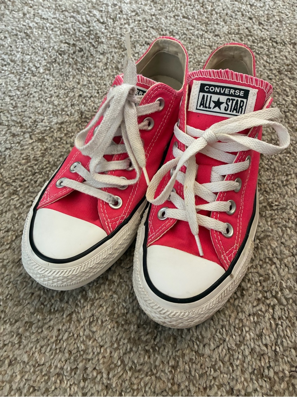 Pink Converse - Picture 2 of 6